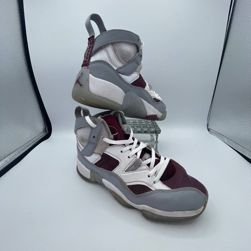 Nike Air Jordan Jumpman Two Trey GS White Beetroot Grey DQ8431-103 Size 5Y